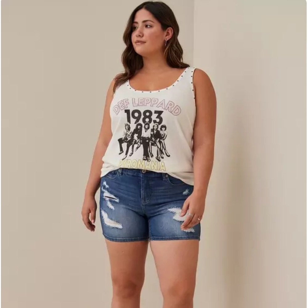 Def Leopard Studded Crew Tank - Cotton Ivory, plus Torrid sz 4  NWOT